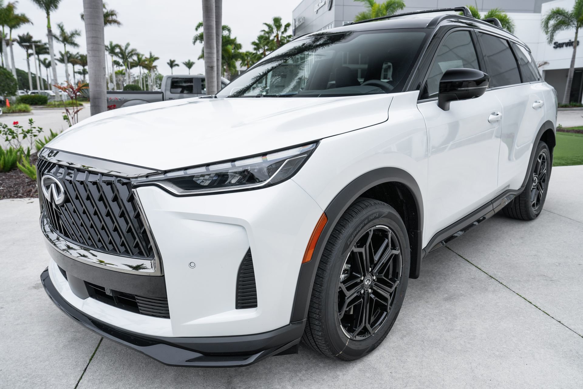 New 2026 INFINITI QX60 Sport w/ Dark Cargo Package image 4