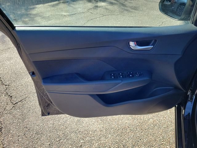 Used 2022 Hyundai Accent SEL FWD image 14