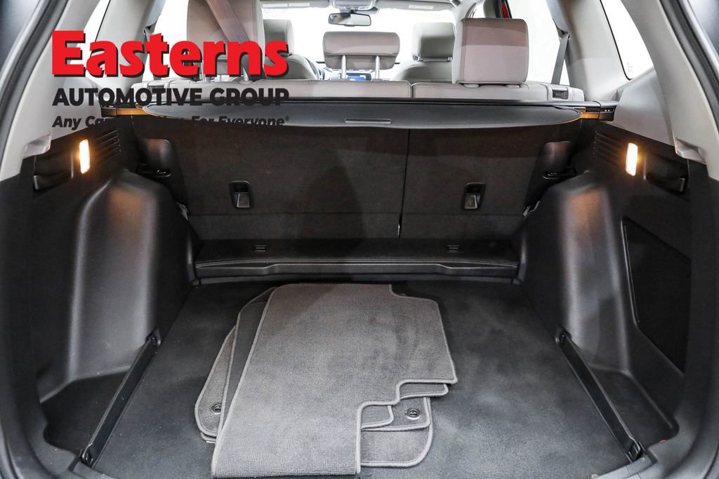 Used 2022 Honda CR-V Touring image 9