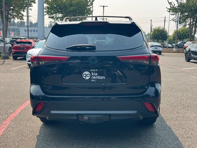 Used 2023 Toyota Highlander XLE AWD/4WD image 8
