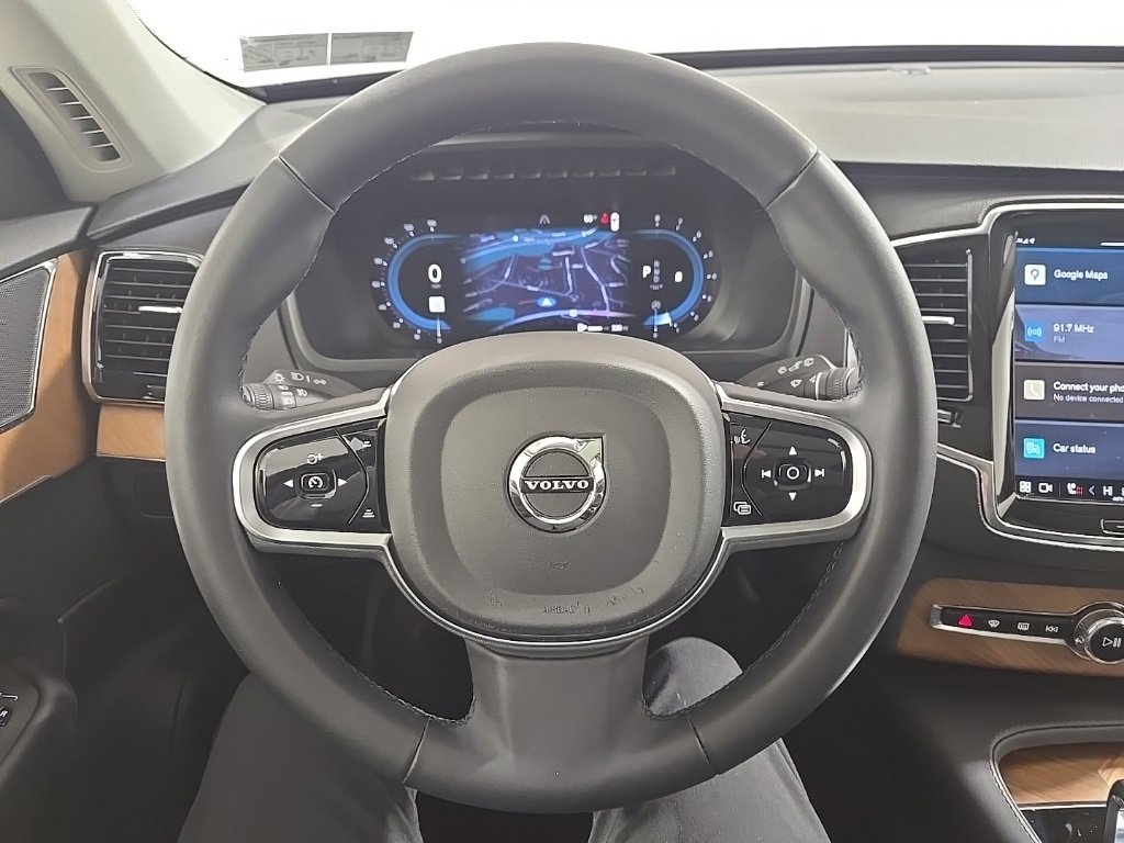 Used 2024 Volvo XC90 B6 Plus w/ Protection Package image 10