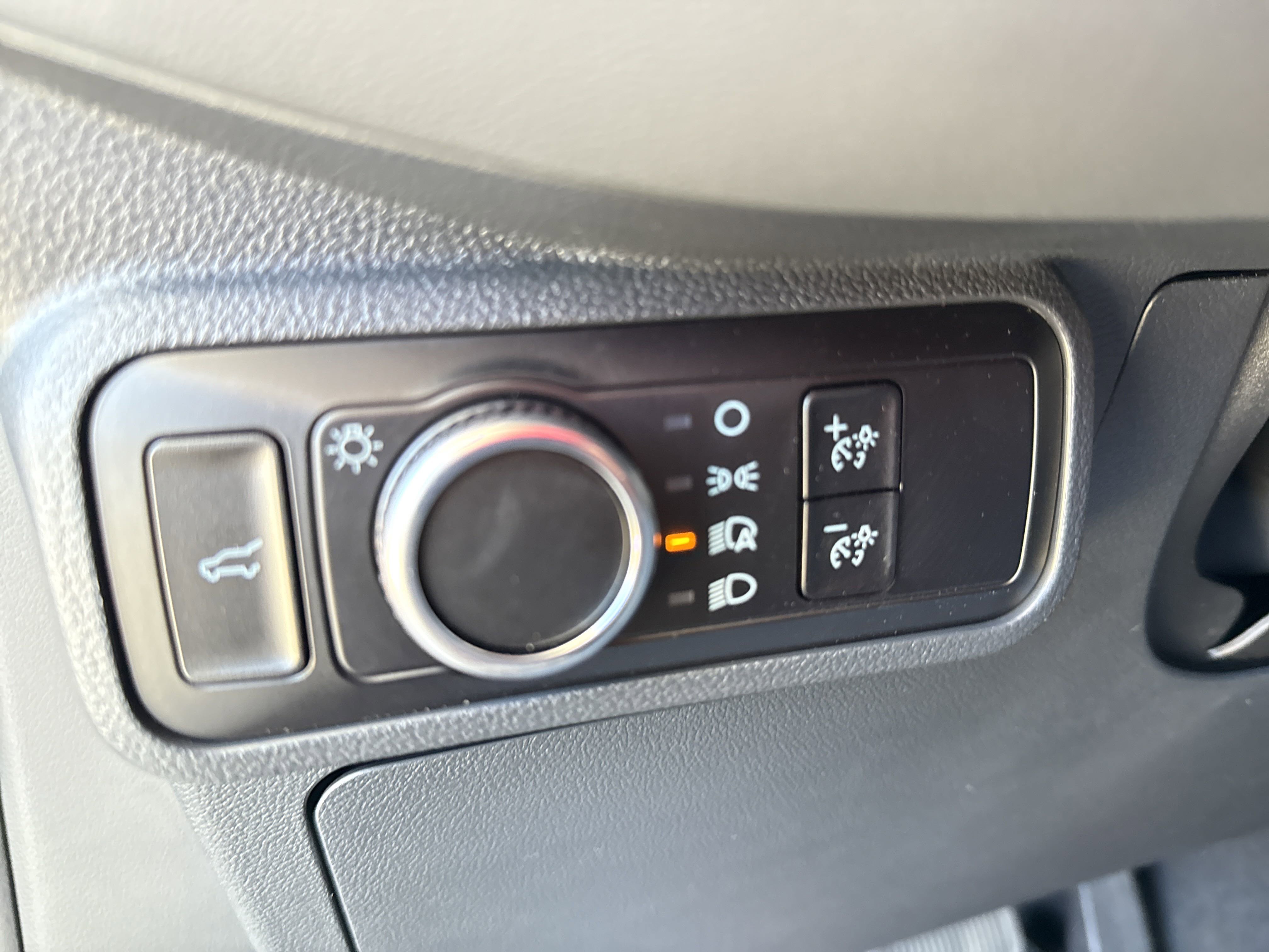 New 2025 Ford Explorer Active image 24