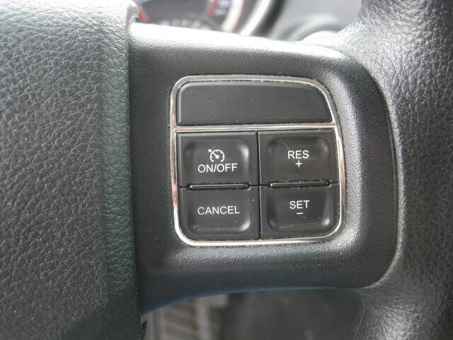 Used 2014 Dodge Journey SXT image 23