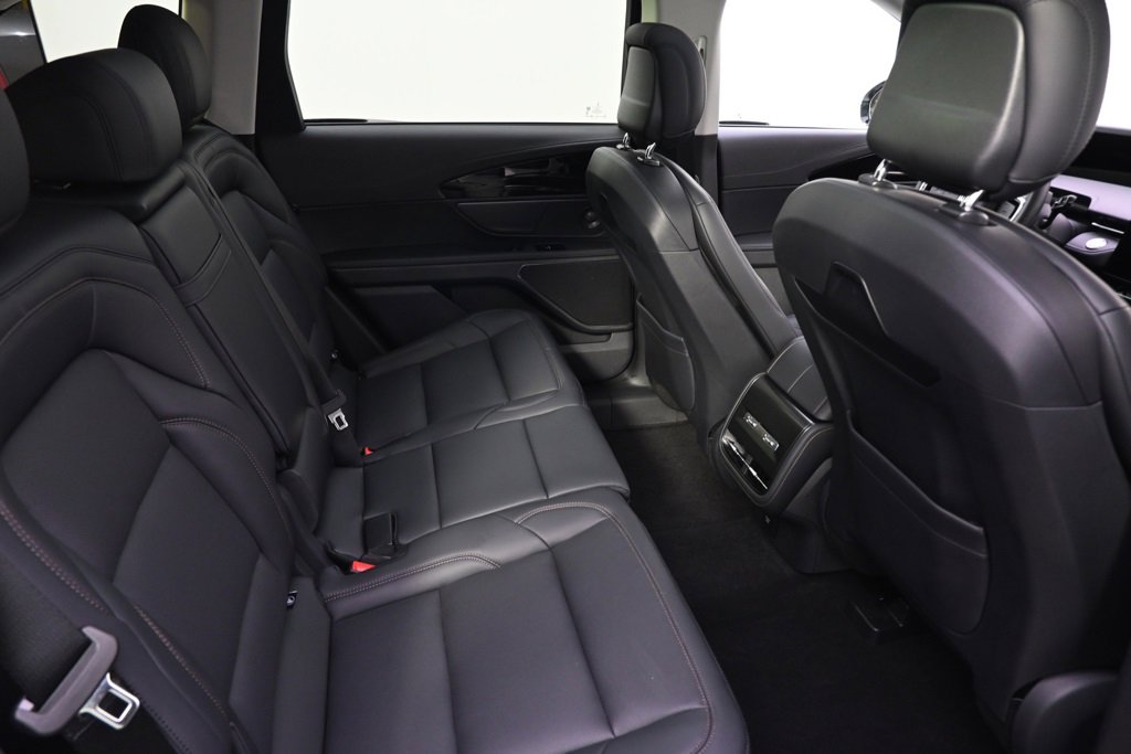 New 2026 Lincoln Nautilus Premier w/ Equipment Group 102A image 18