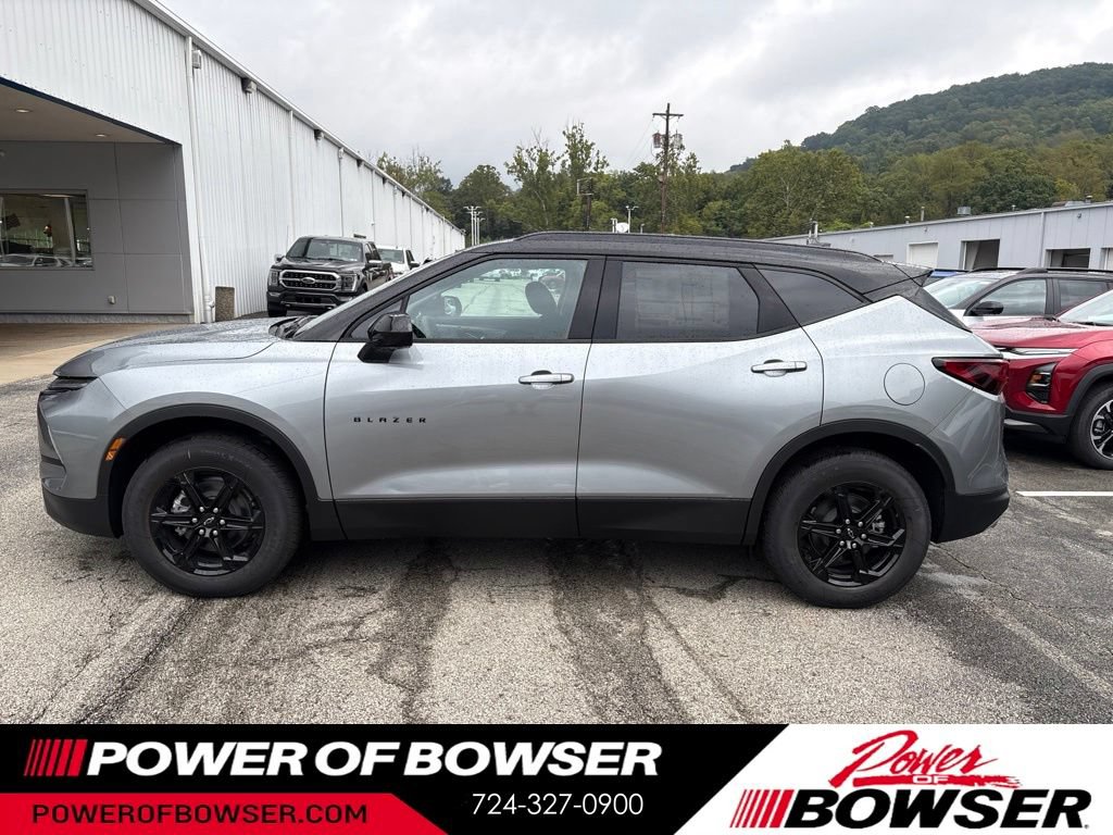 New 2026 Chevrolet Blazer LT w/ Convenience Package AWD/4WD image 2