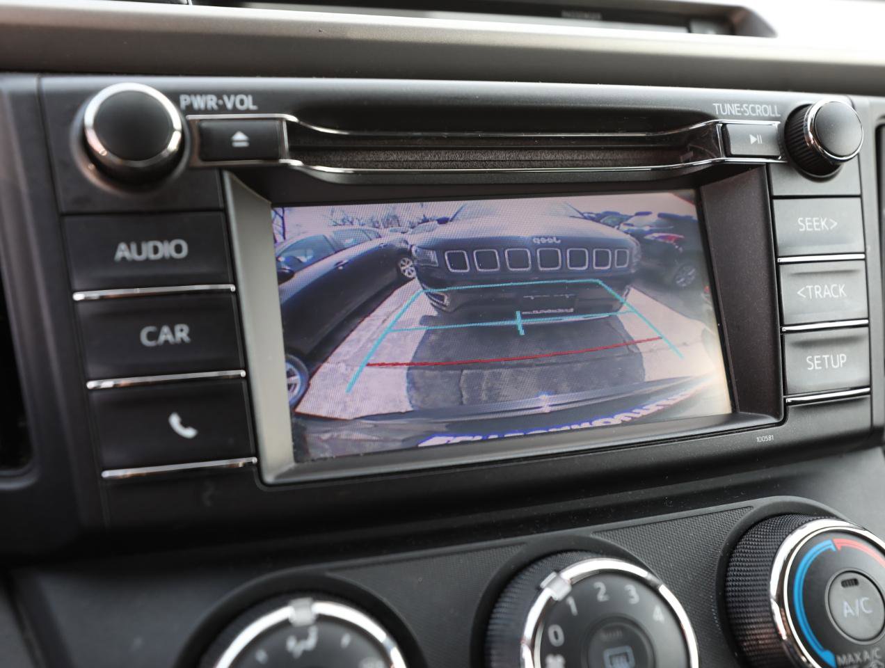 Used 2016 Toyota RAV4 LE image 19