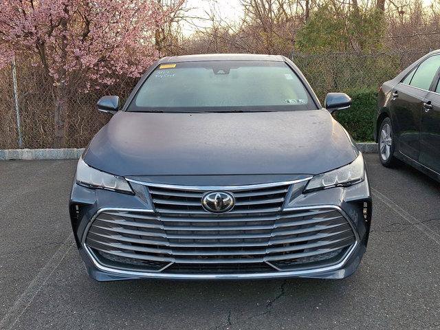 Certified 2021 Toyota Avalon XLE w/ Moonroof Package image 3