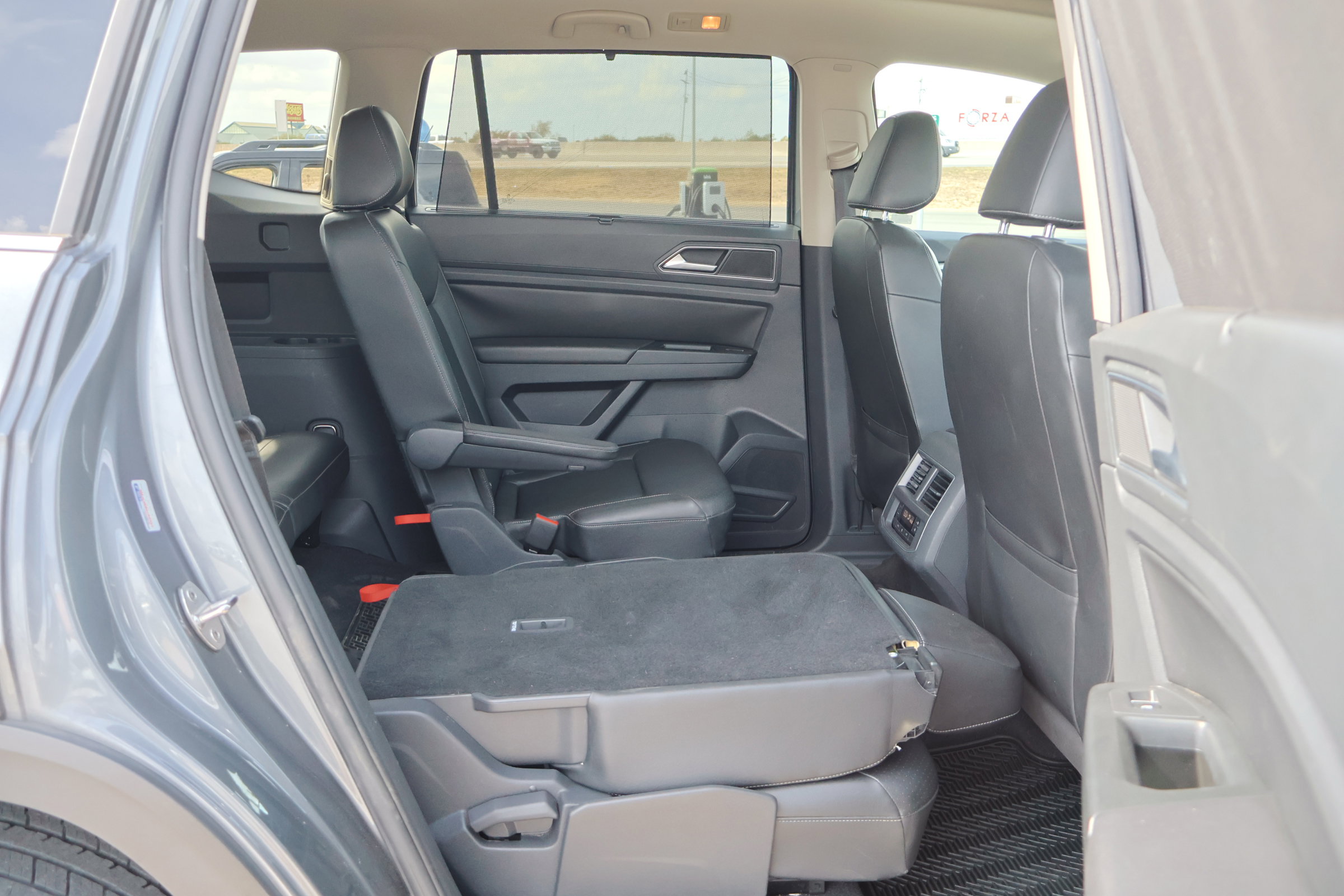 Used 2019 Volkswagen Atlas SEL R-Line image 39