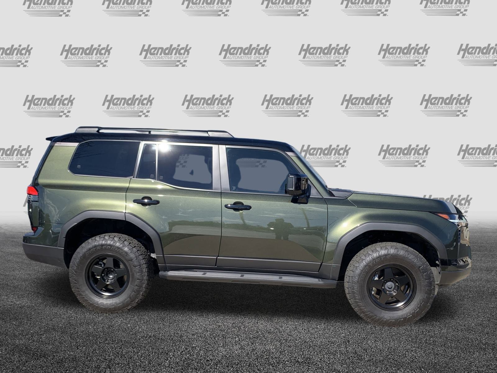 Used 2024 Lexus GX 550 image 11