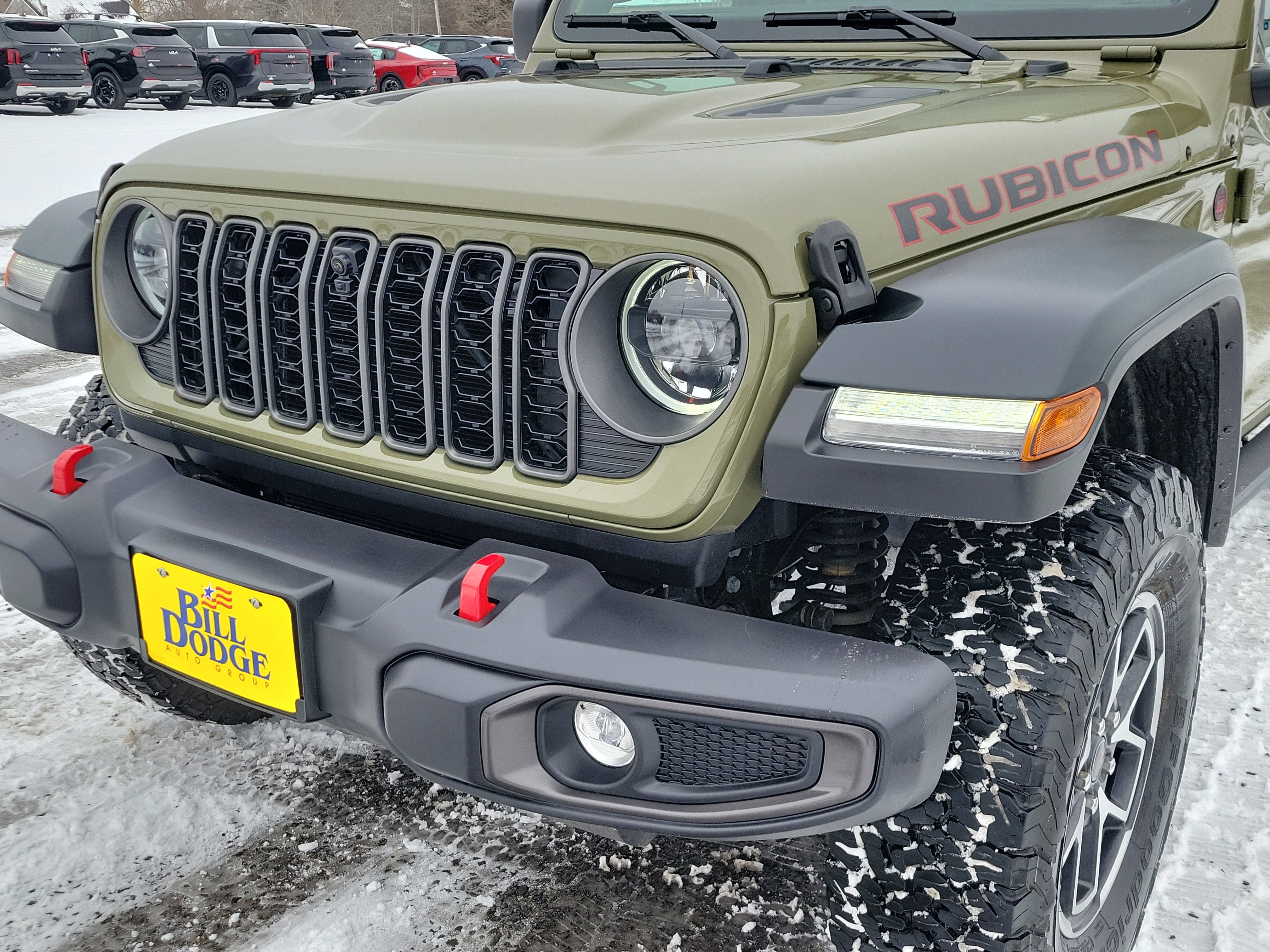 Used 2025 Jeep Wrangler Unlimited Rubicon w/ Convenience Group image 9