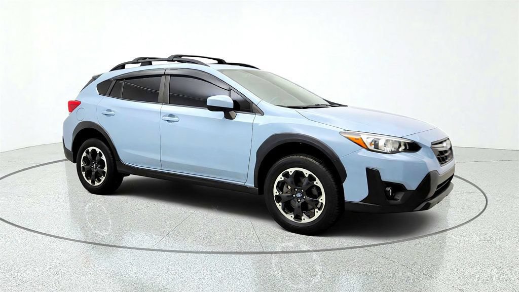 Used 2023 Subaru Crosstrek 2.0i Premium AWD/4WD image 3