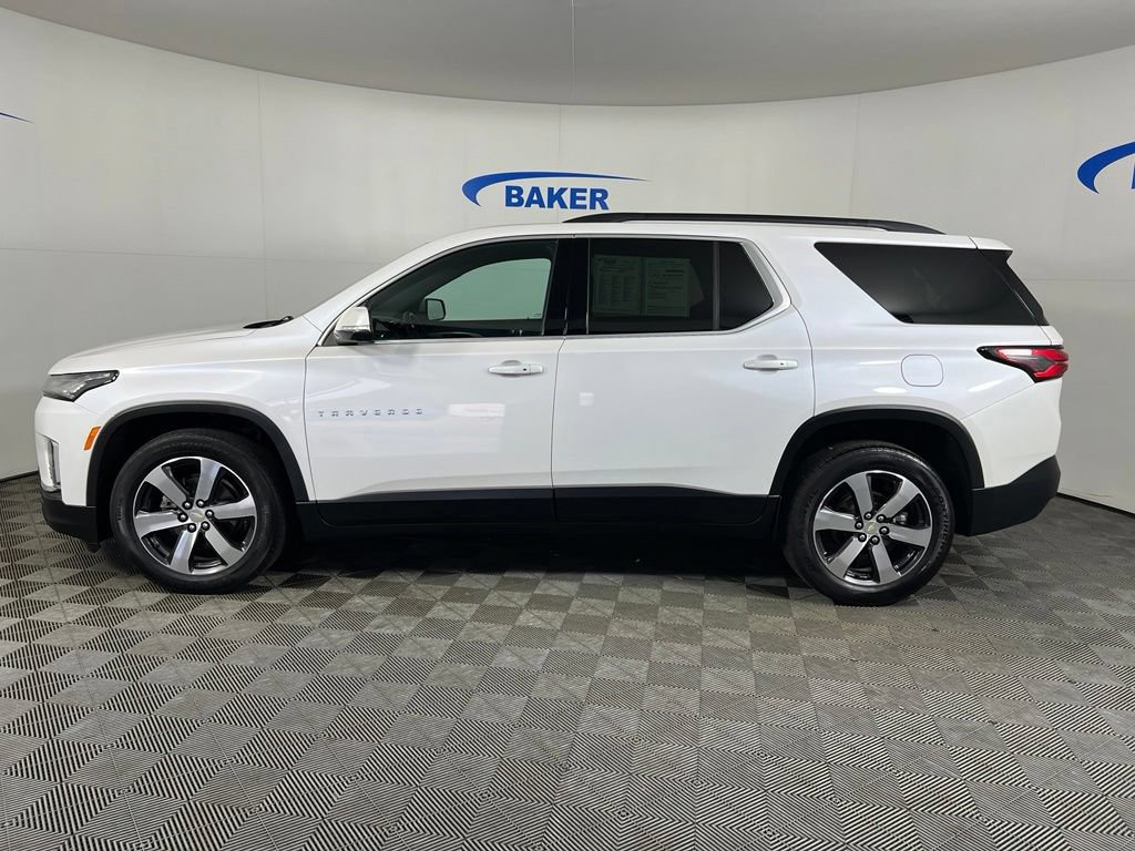 Certified 2023 Chevrolet Traverse LT w/ LT Premium Package AWD/4WD image 2