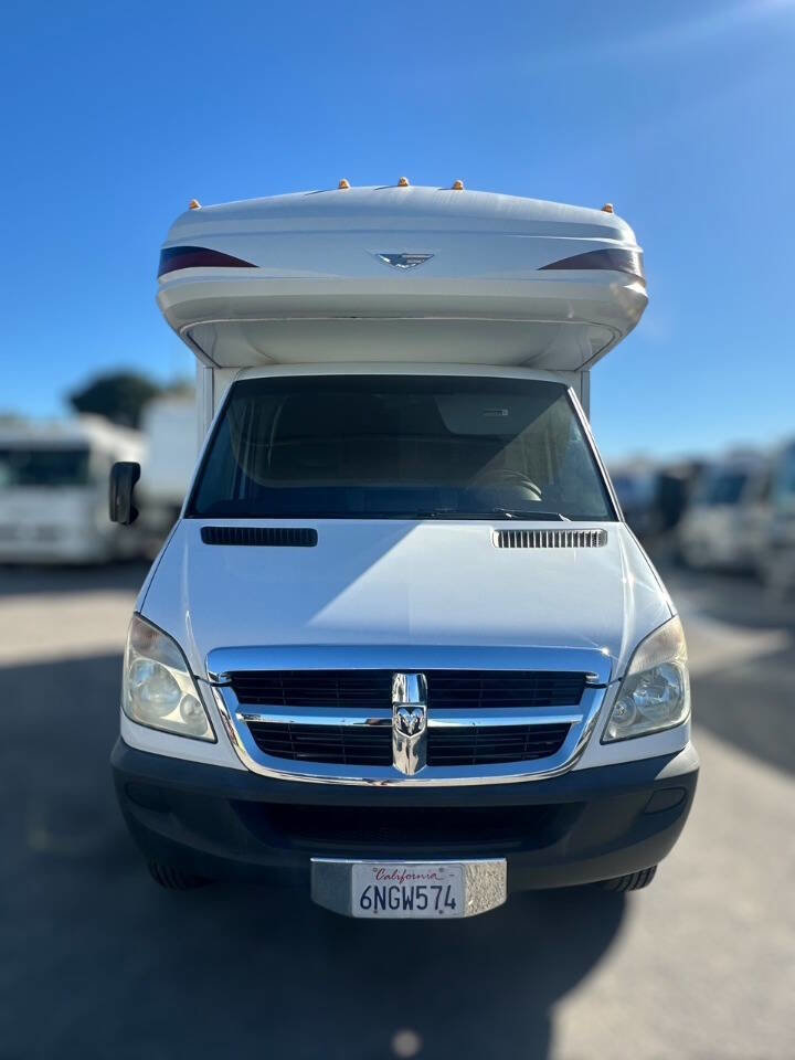 Used 2008 Dodge Sprinter 3500 image 2