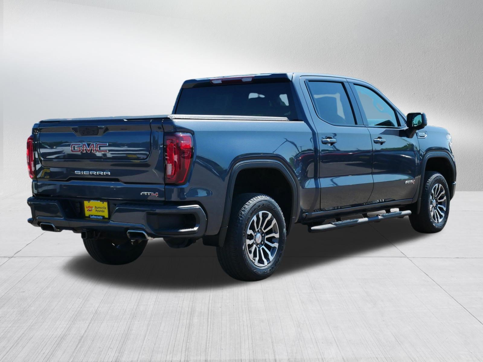 Used 2021 GMC Sierra 1500 AT4 AWD/4WD image 7
