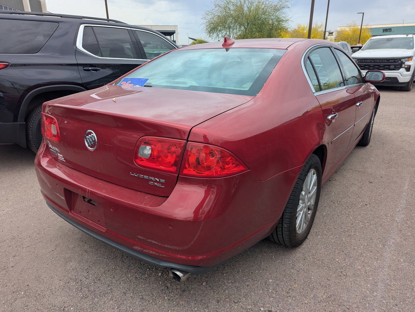 Used 2011 Buick Lucerne CXL w/ Driver Confidence Package image 8