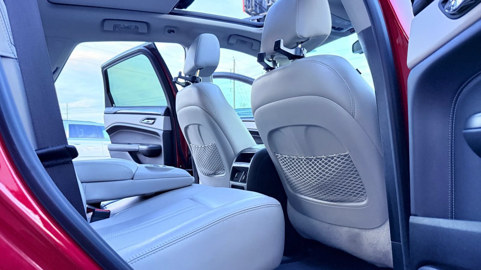 Used 2014 Cadillac SRX Luxury AWD/4WD image 8