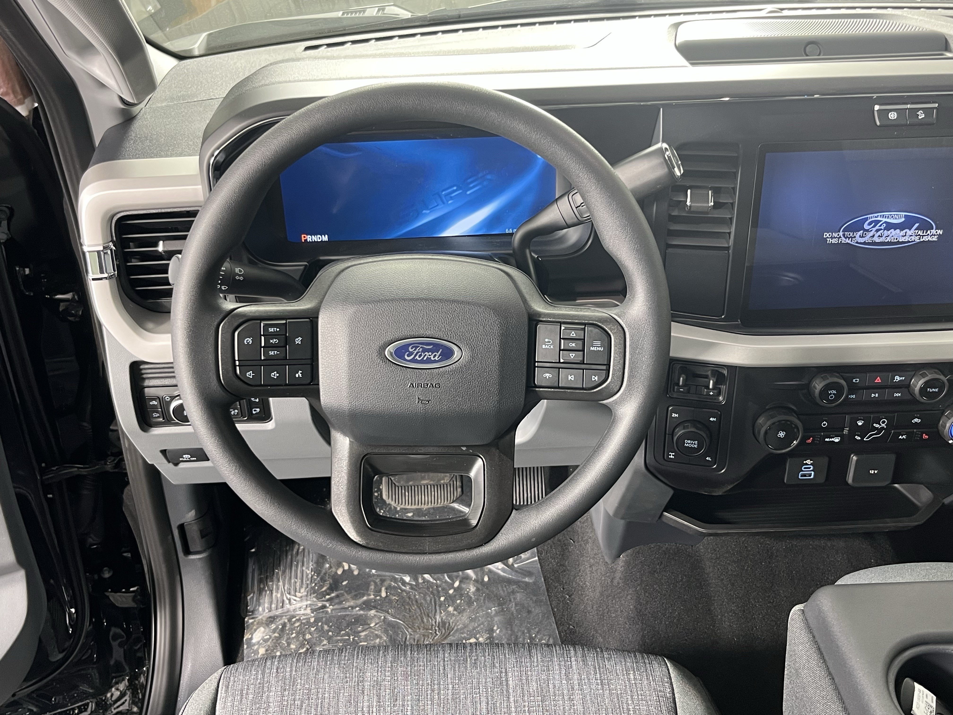 New 2026 Ford F250 XLT w/ XLT Premium Package AWD/4WD image 15