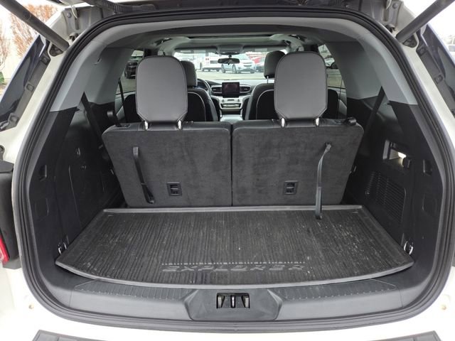Used 2023 Ford Explorer XLT w/ Equipment Group 202A image 26