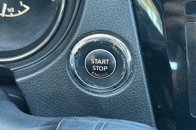 Used 2017 Nissan Rogue Sport SV image 21