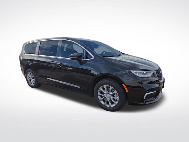New 2026 Chrysler Pacifica Limited w/ Trailer Tow Group image 46
