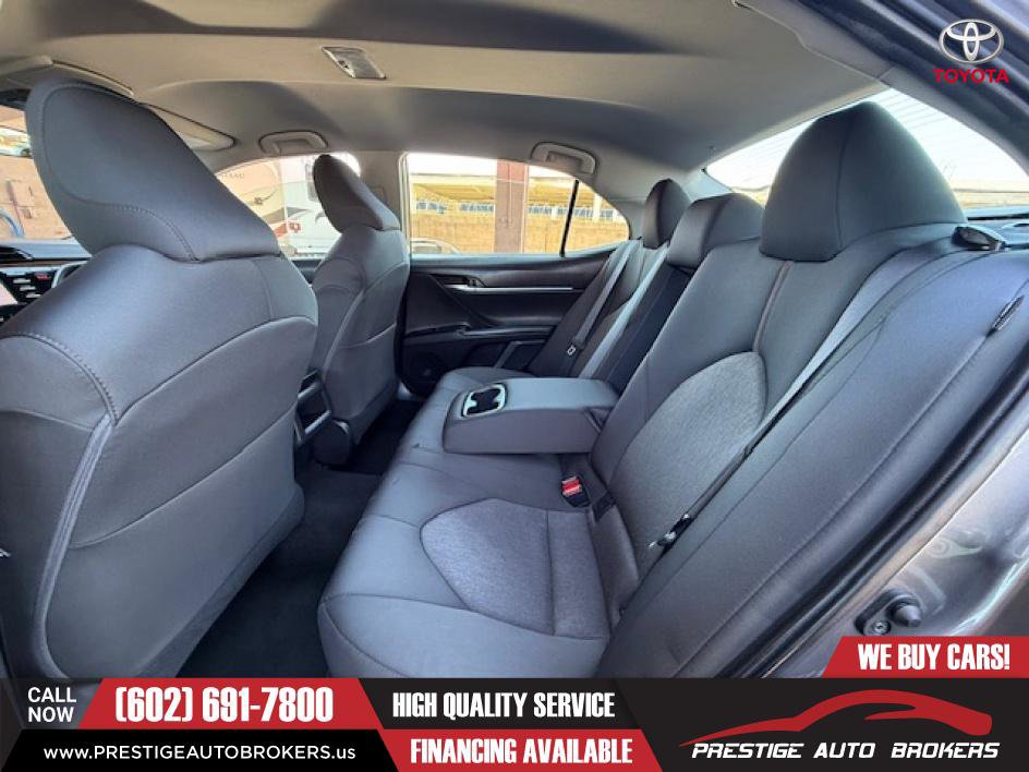 Used 2020 Toyota Camry LE image 30