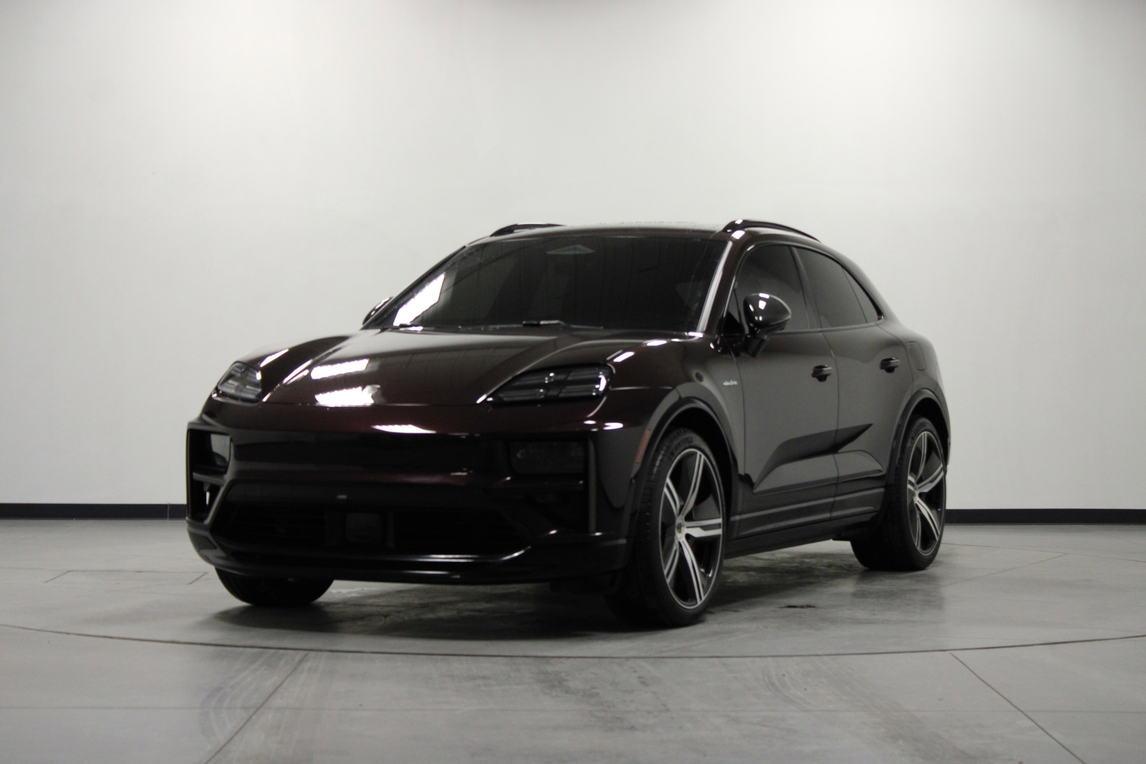 Used 2024 Porsche Macan Turbo Electric image 8