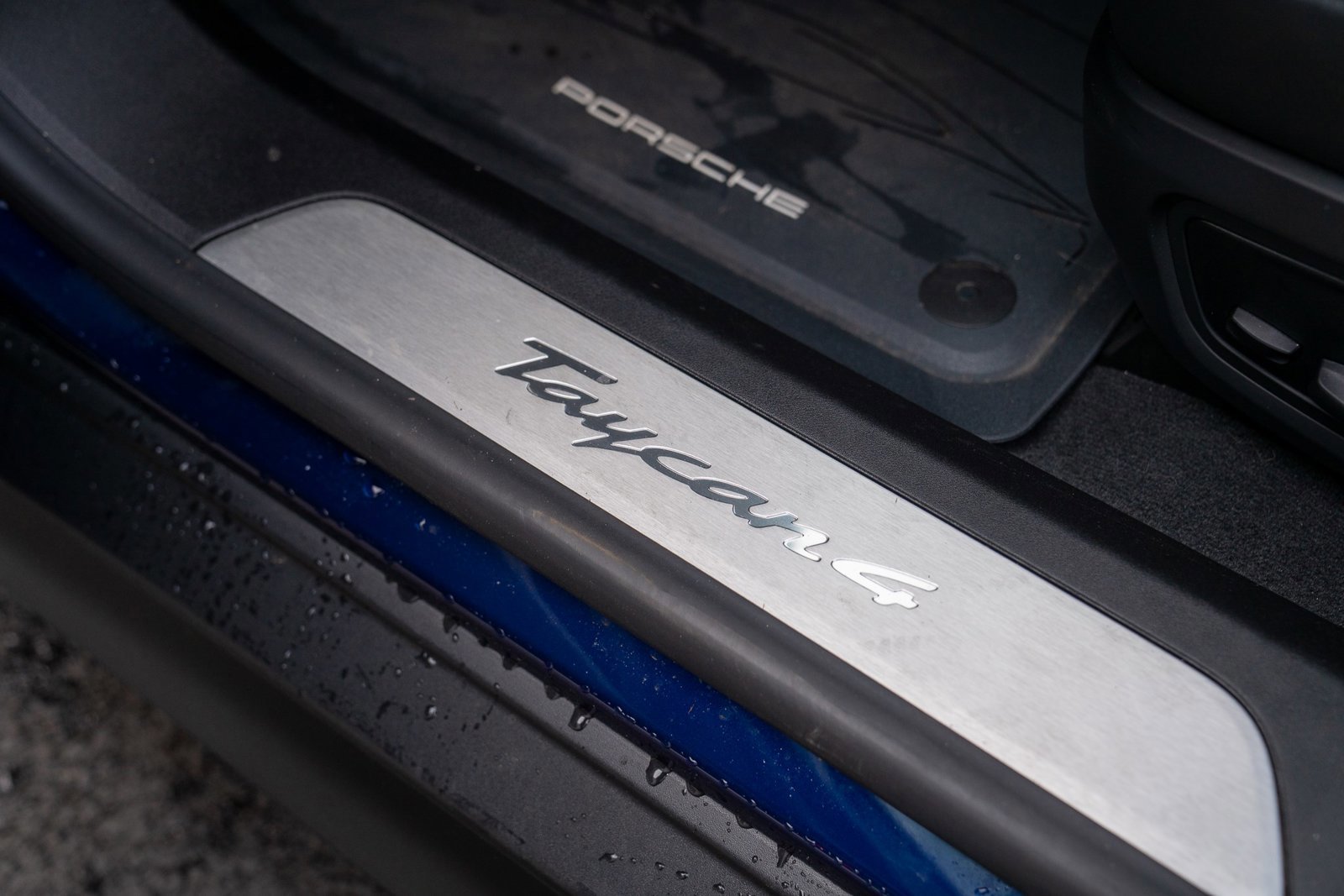 Certified 2025 Porsche Taycan image 12