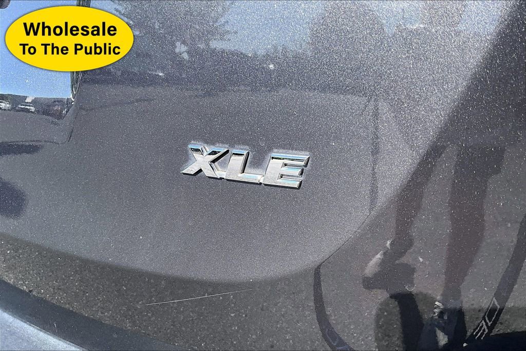 Used 2015 Toyota RAV4 XLE FWD image 23