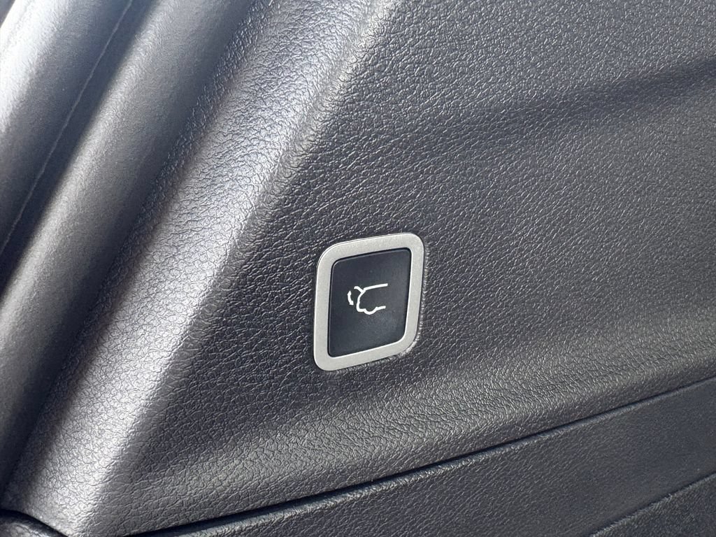 New 2026 Chrysler Pacifica Select FWD image 14