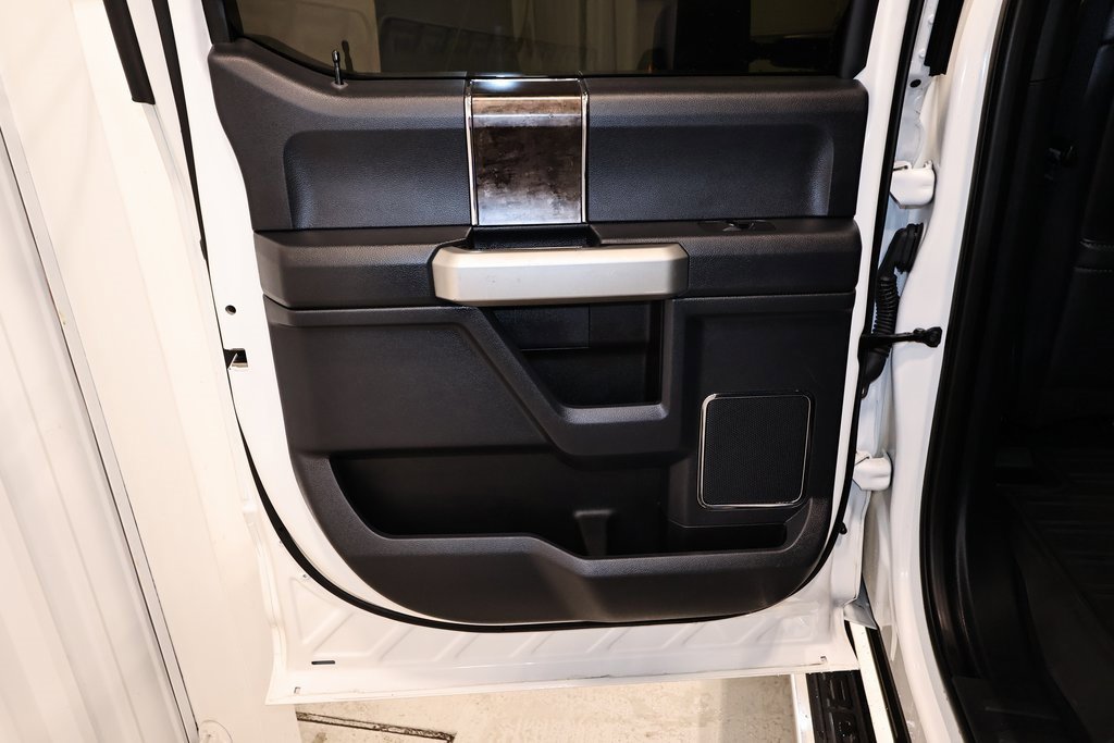 Certified 2022 Ford F250 Lariat w/ Lariat Ultimate Package image 16