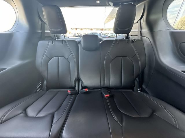Used 2022 Chrysler Pacifica Touring-L w/ S Appearance Package FWD image 61