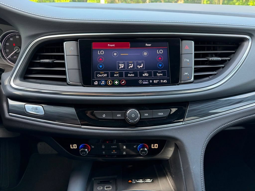 Used 2023 Buick Enclave Essence FWD image 18