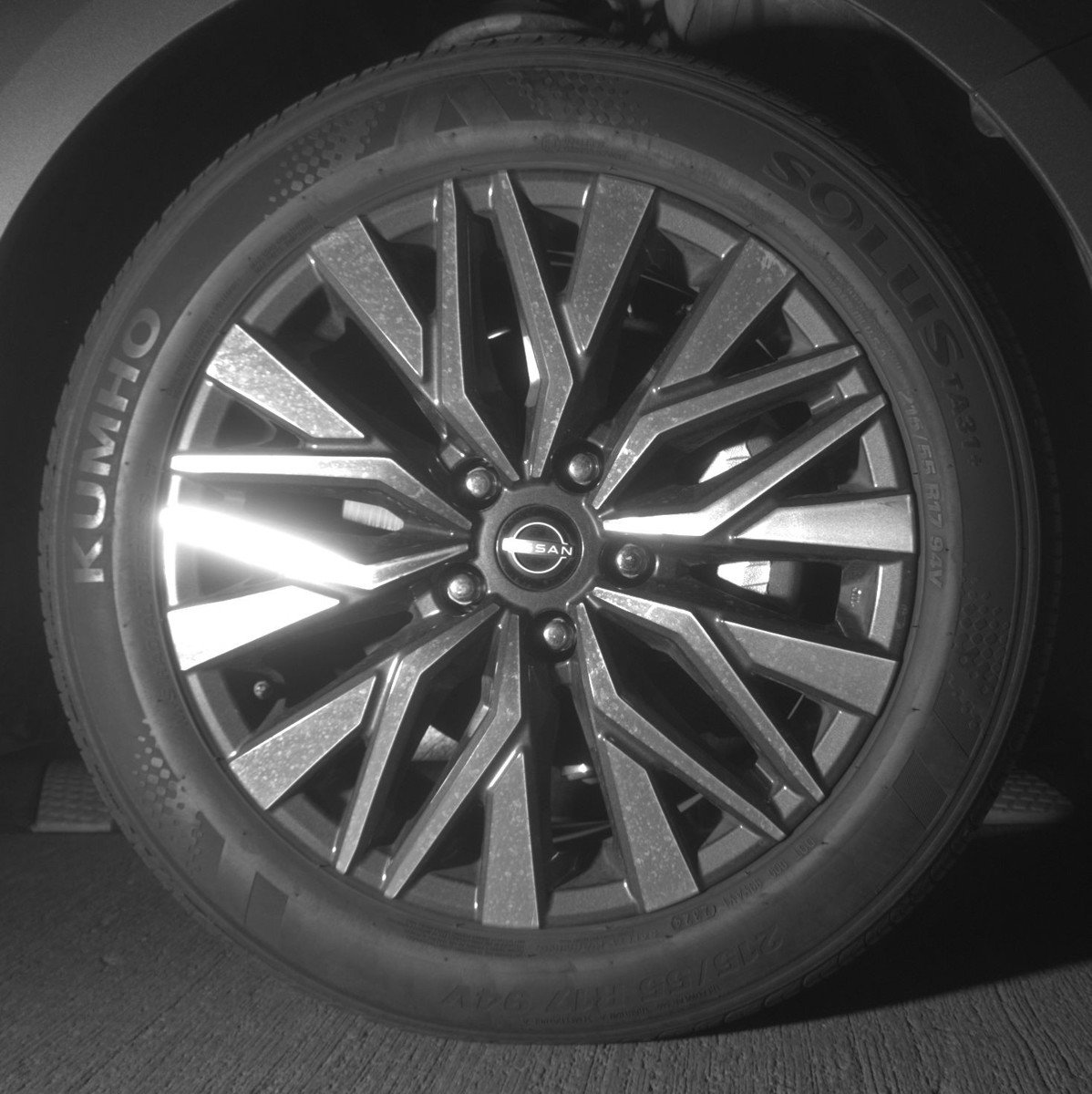 Used 2025 Nissan Altima 2.5 SV image 13