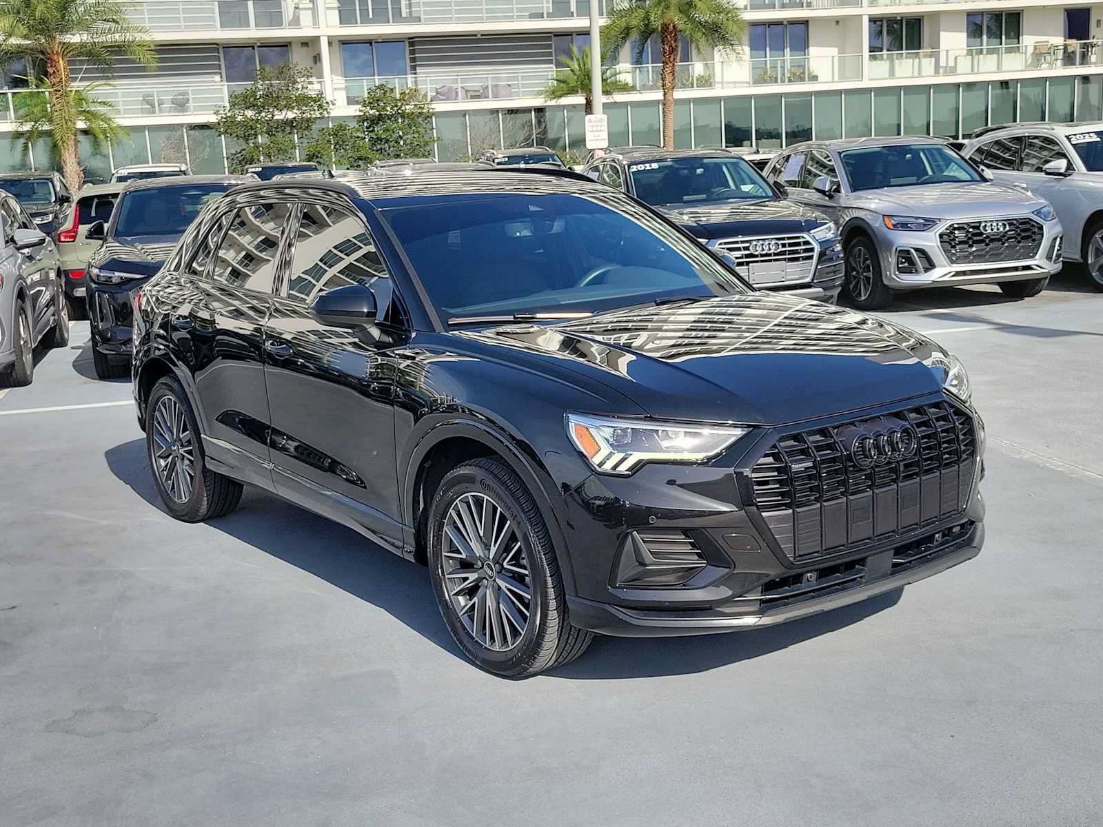 Certified 2024 Audi Q3 2.0T Premium w/ Convenience Package AWD/4WD image 8