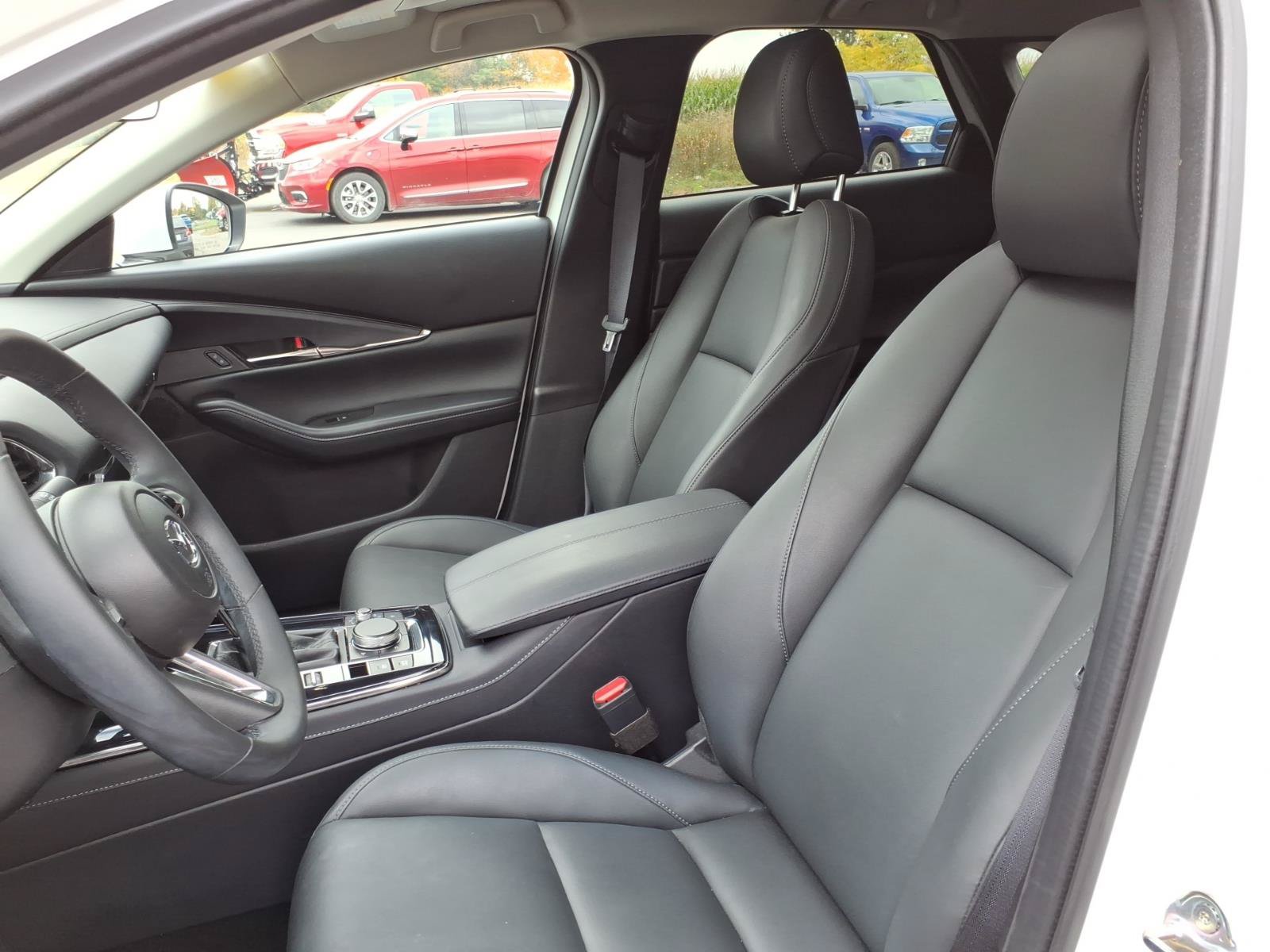 Used 2024 MAZDA CX-30 AWD 2.5 S w/ Preferred Package image 14