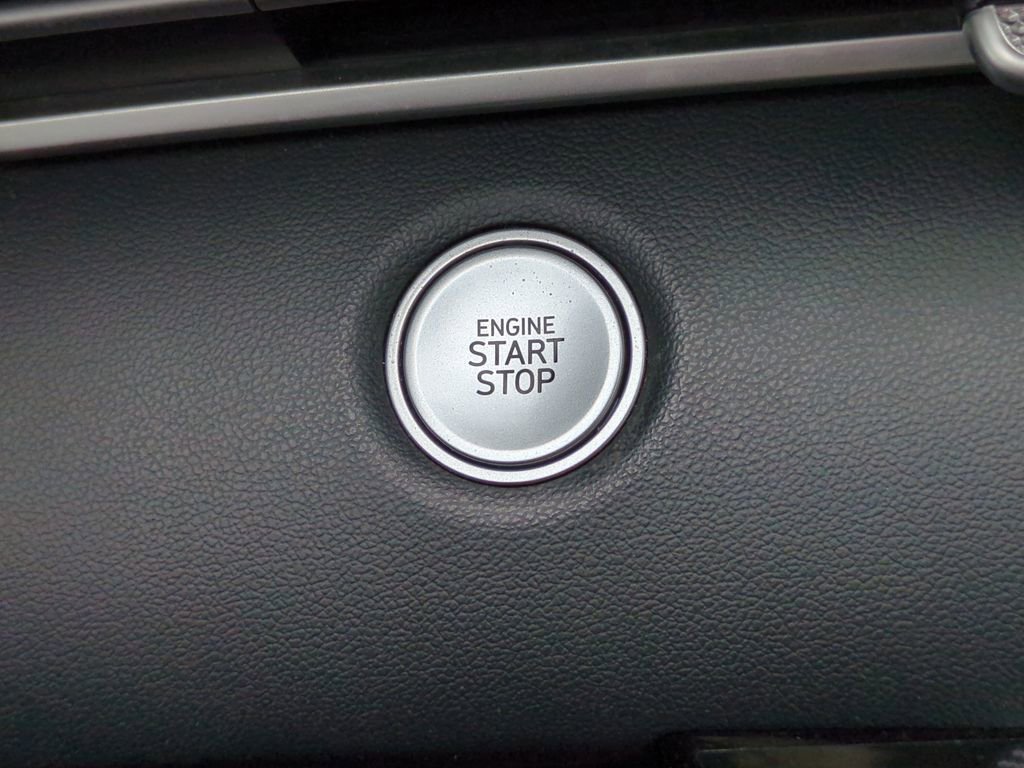 Used 2022 Hyundai Elantra SEL FWD image 20