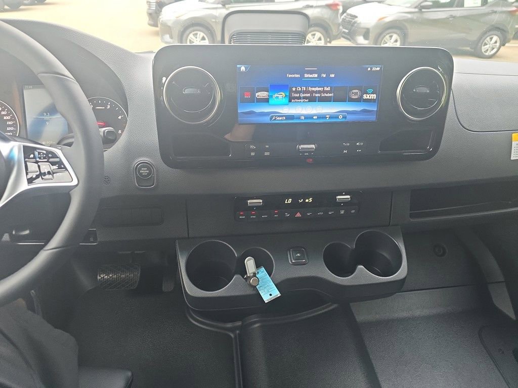 New 2025 Mercedes-Benz Sprinter 2500 image 17