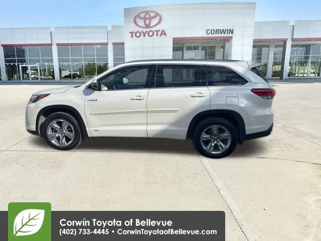 Used 2017 Toyota Highlander Limited w/ Protection Package #3 image 6