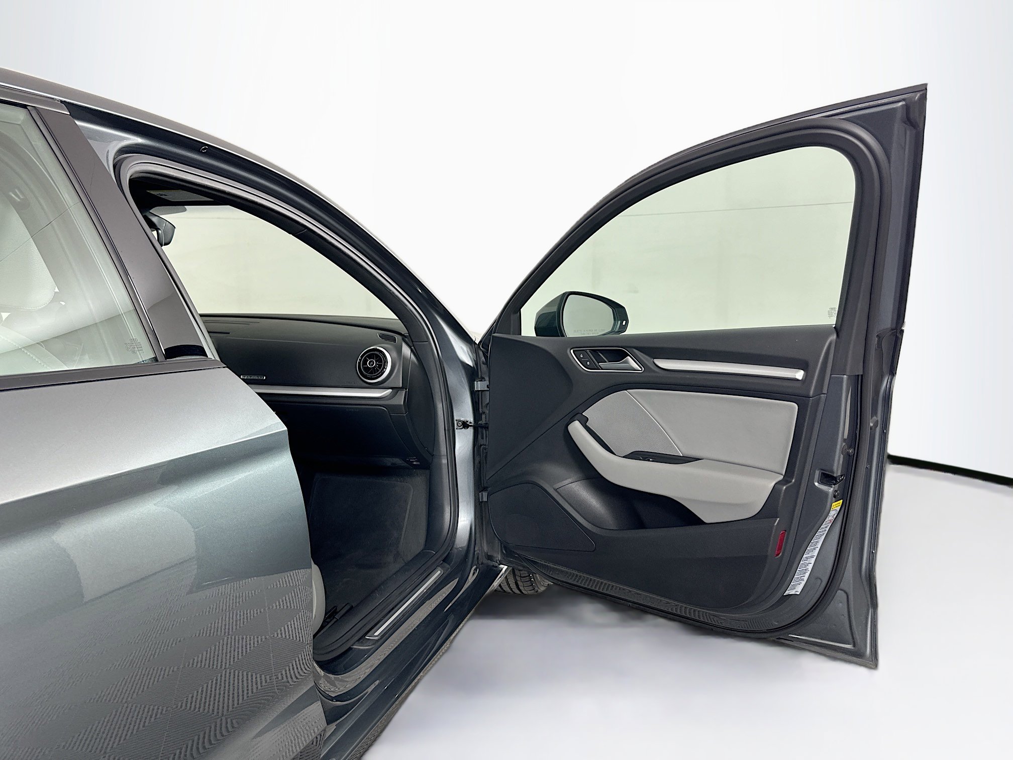 Used 2017 Audi A3 2.0T Premium w/ Convenience Package image 31