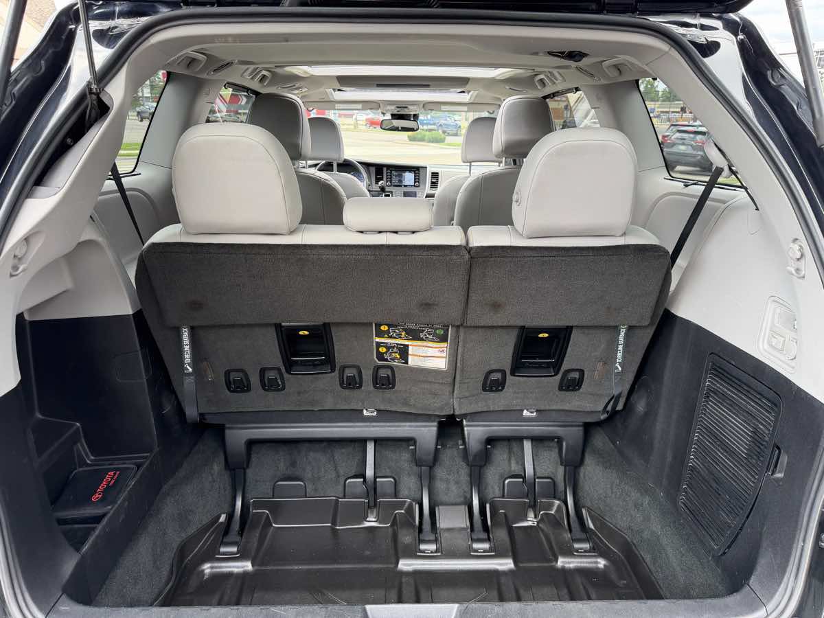Used 2019 Toyota Sienna Limited Premium w/ Protection Package AWD/4WD image 17