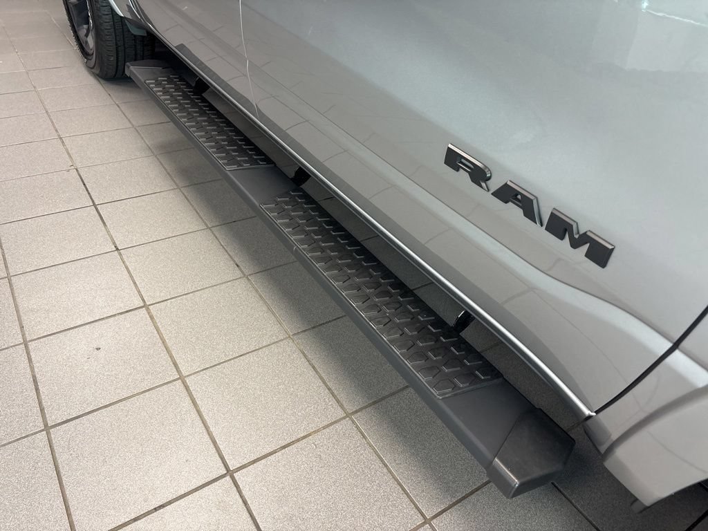 Used 2025 RAM 1500 Big Horn AWD/4WD image 11
