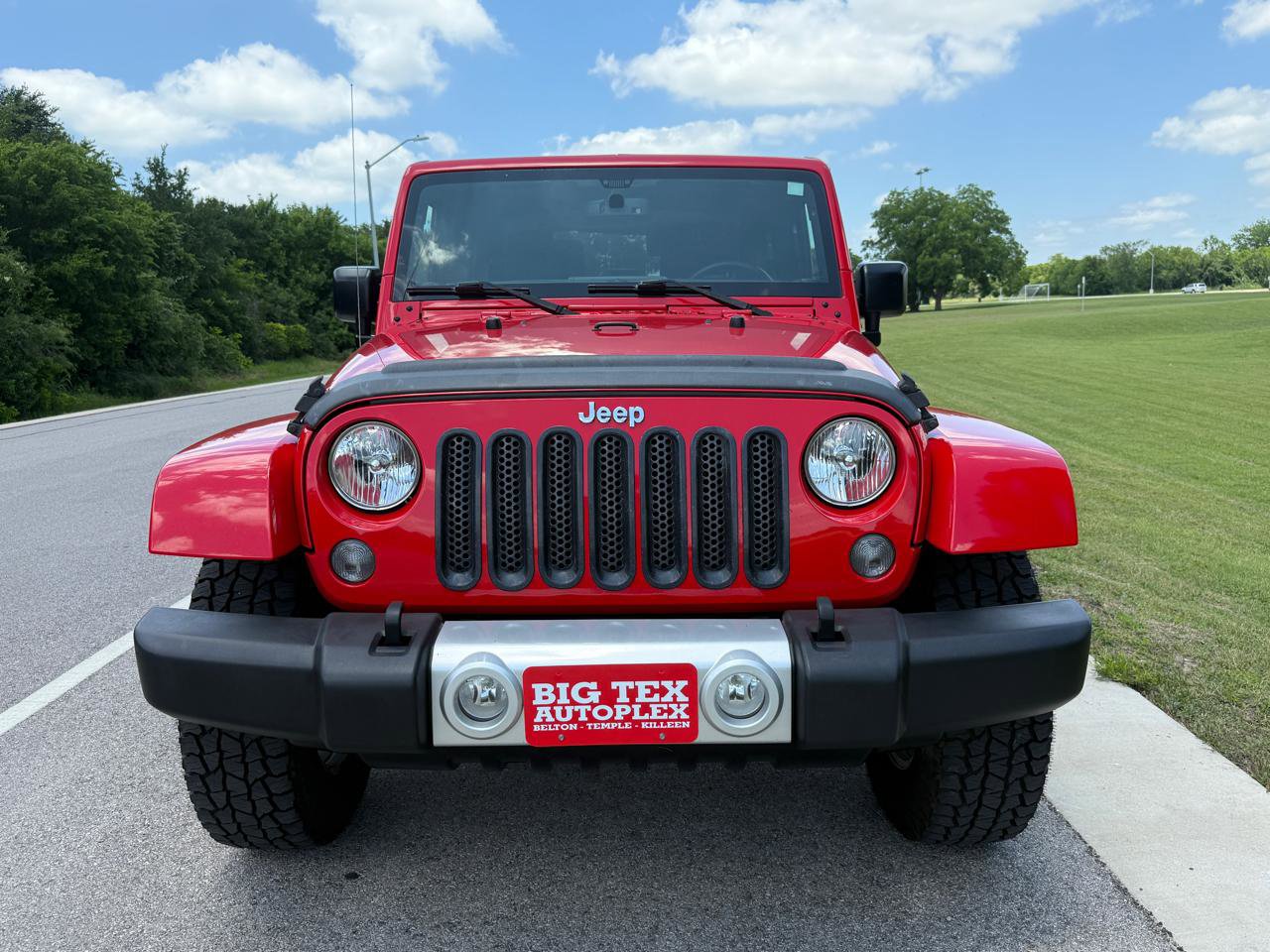 Used 2015 Jeep Wrangler Sahara w/ Trailer Tow Group AWD/4WD image 3