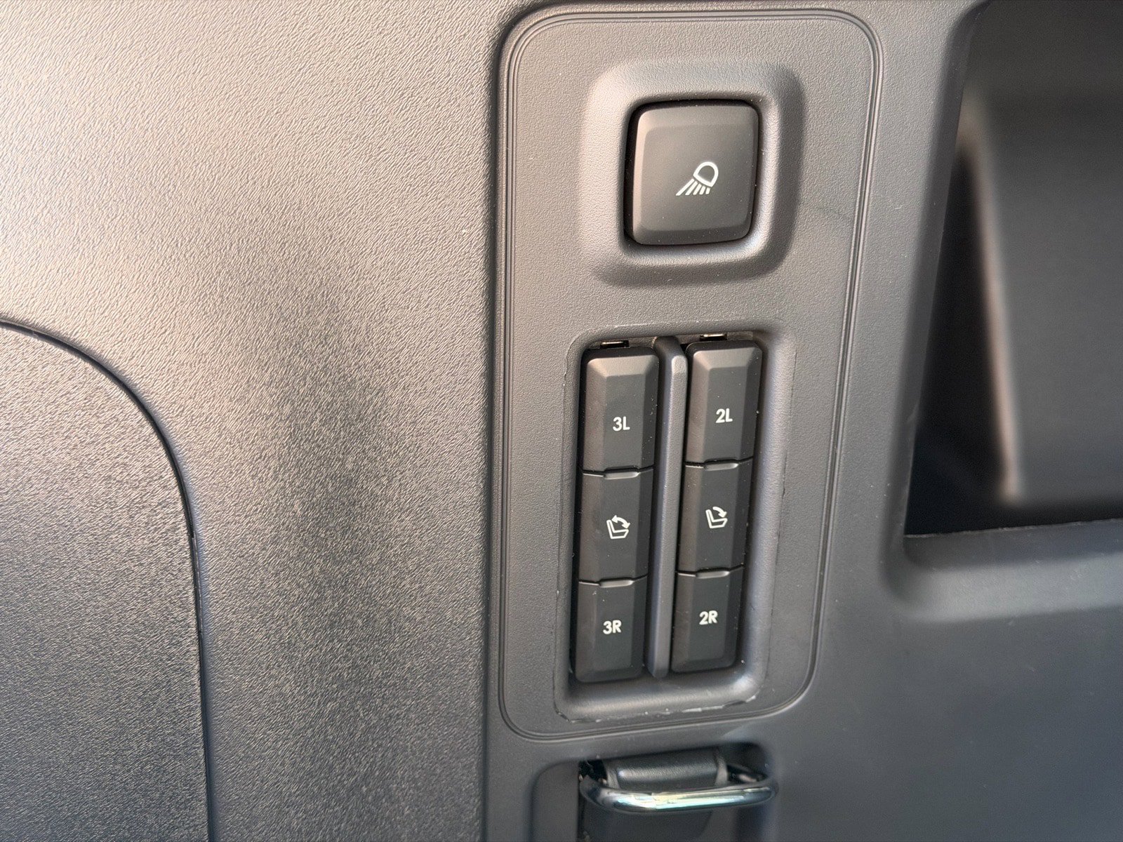 New 2026 Lincoln Navigator Reserve AWD/4WD image 18