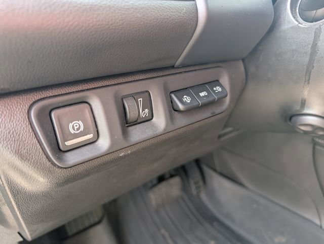 Certified 2023 GMC Acadia SLT w/ Technology Package image 18