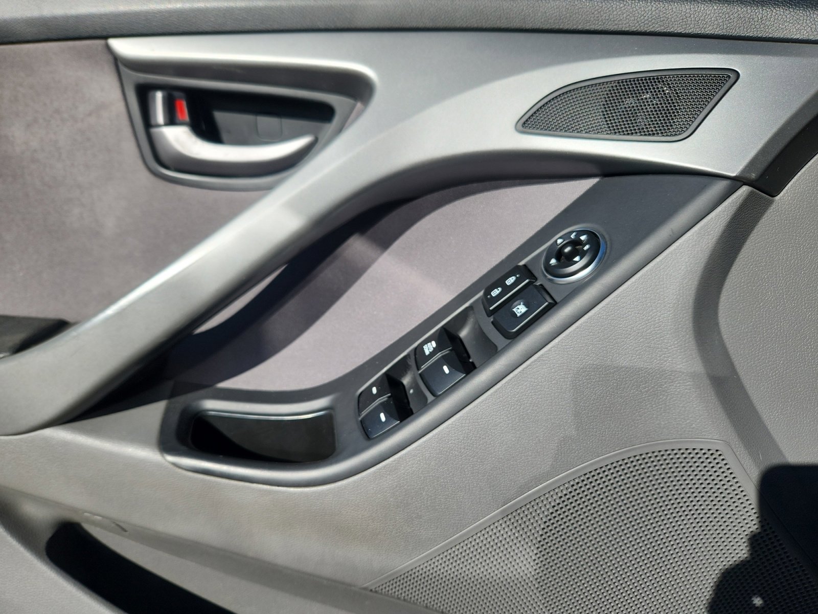 Used 2014 Hyundai Elantra SE w/ Option Group 02 image 14