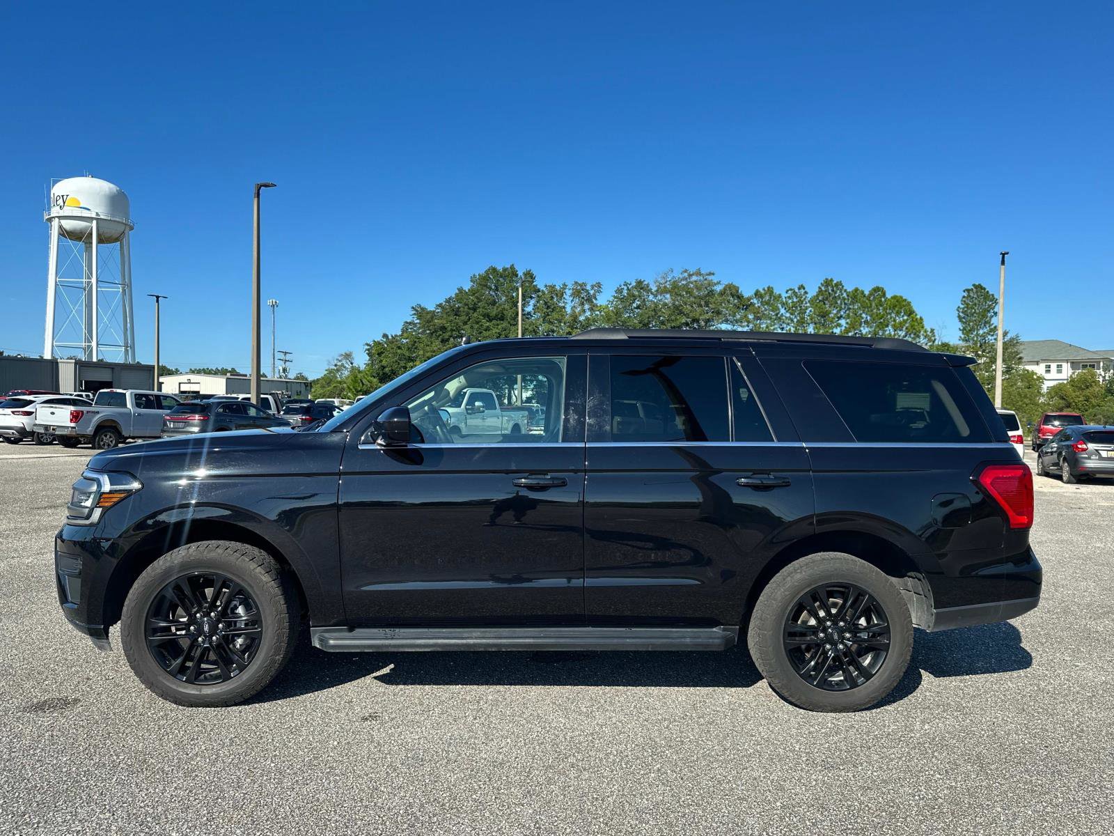 Certified 2024 Ford Expedition XLT AWD/4WD image 33