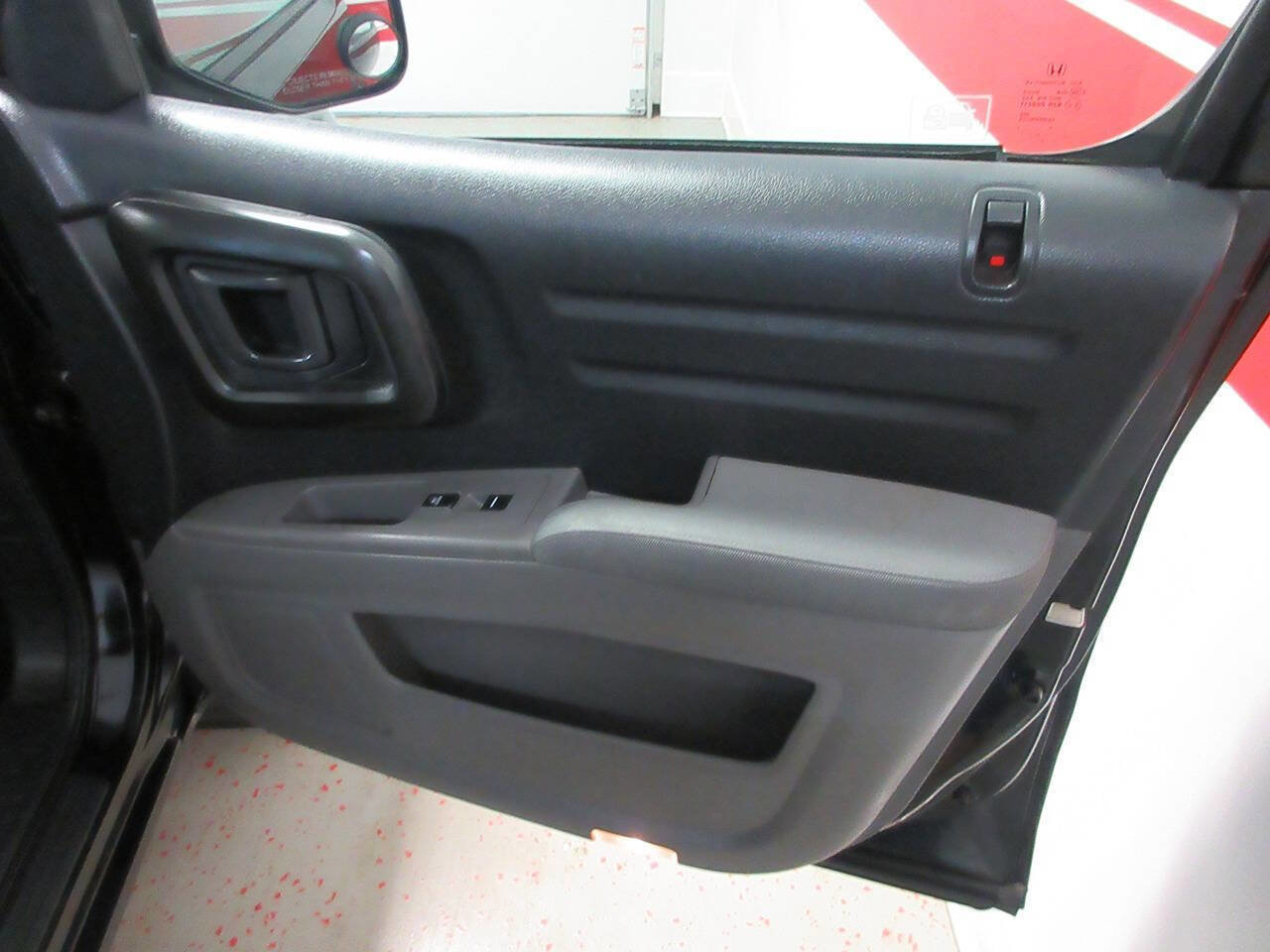 Used 2009 Honda Ridgeline RT image 21
