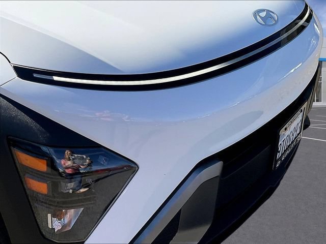 Used 2025 Hyundai Kona SEL FWD image 35