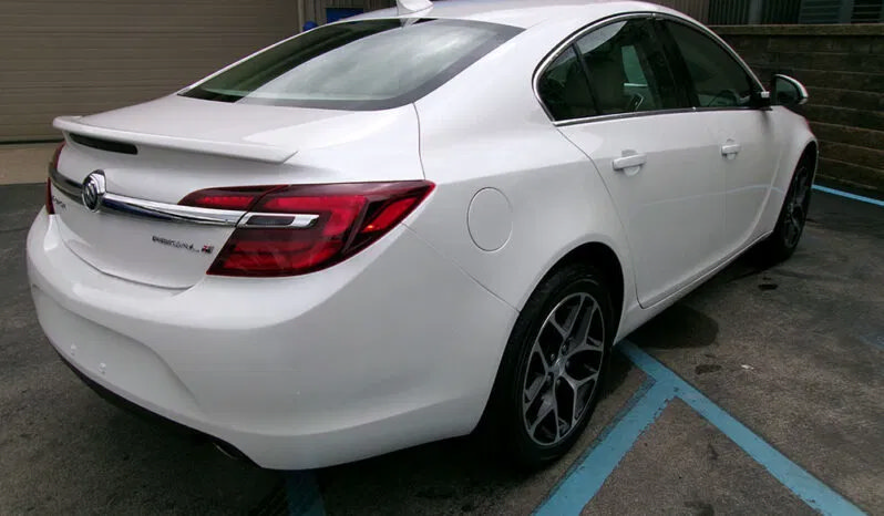 Used 2017 Buick Regal Sport Touring FWD image 6