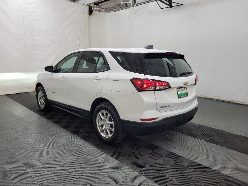 Used 2022 Chevrolet Equinox LS AWD/4WD image 5